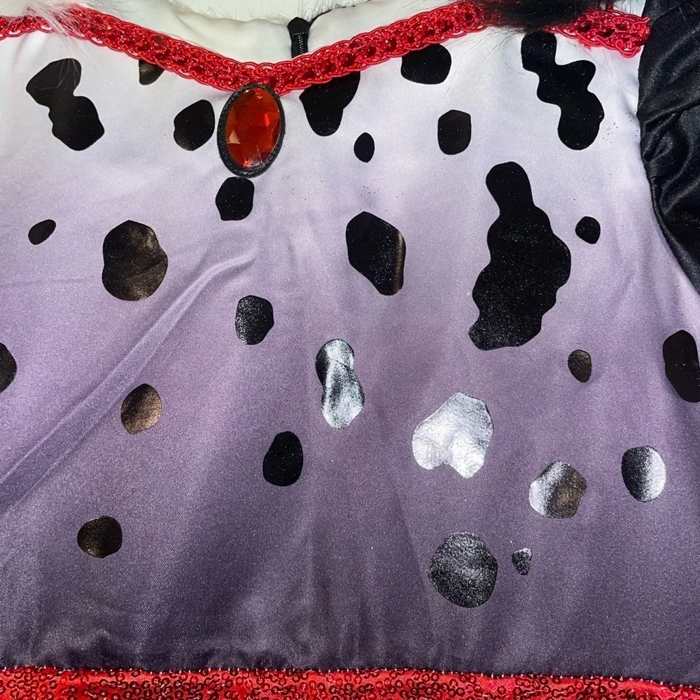 Creuella De Vil Play Costume size M 8/10